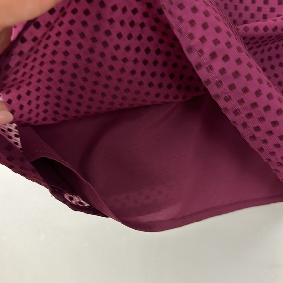 Banana Republic Flock Dot Print Classic Camisole in Burgundy Sz S - Picture 6 of 10